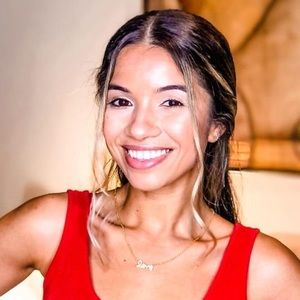 Meet your Posher, Aline